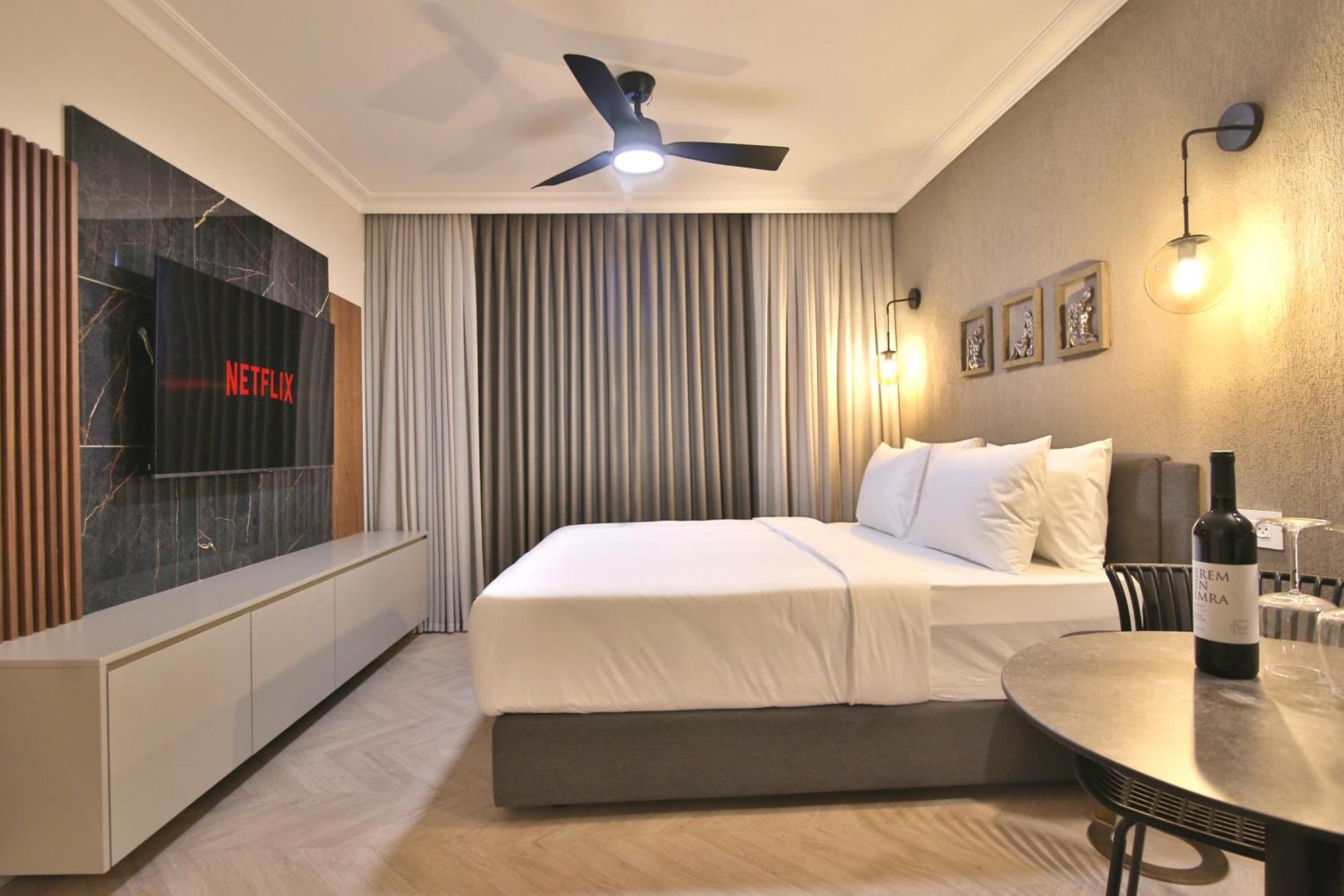 Luxury Suites By Notaly Ariel - Carmel Beach Haifa Pokoj fotografie
